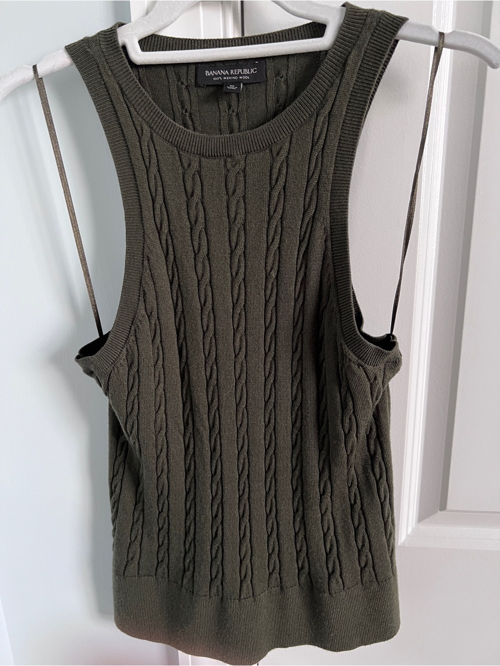 Banana Republic Olive Cable-Knit Tank Top 100% merino wool